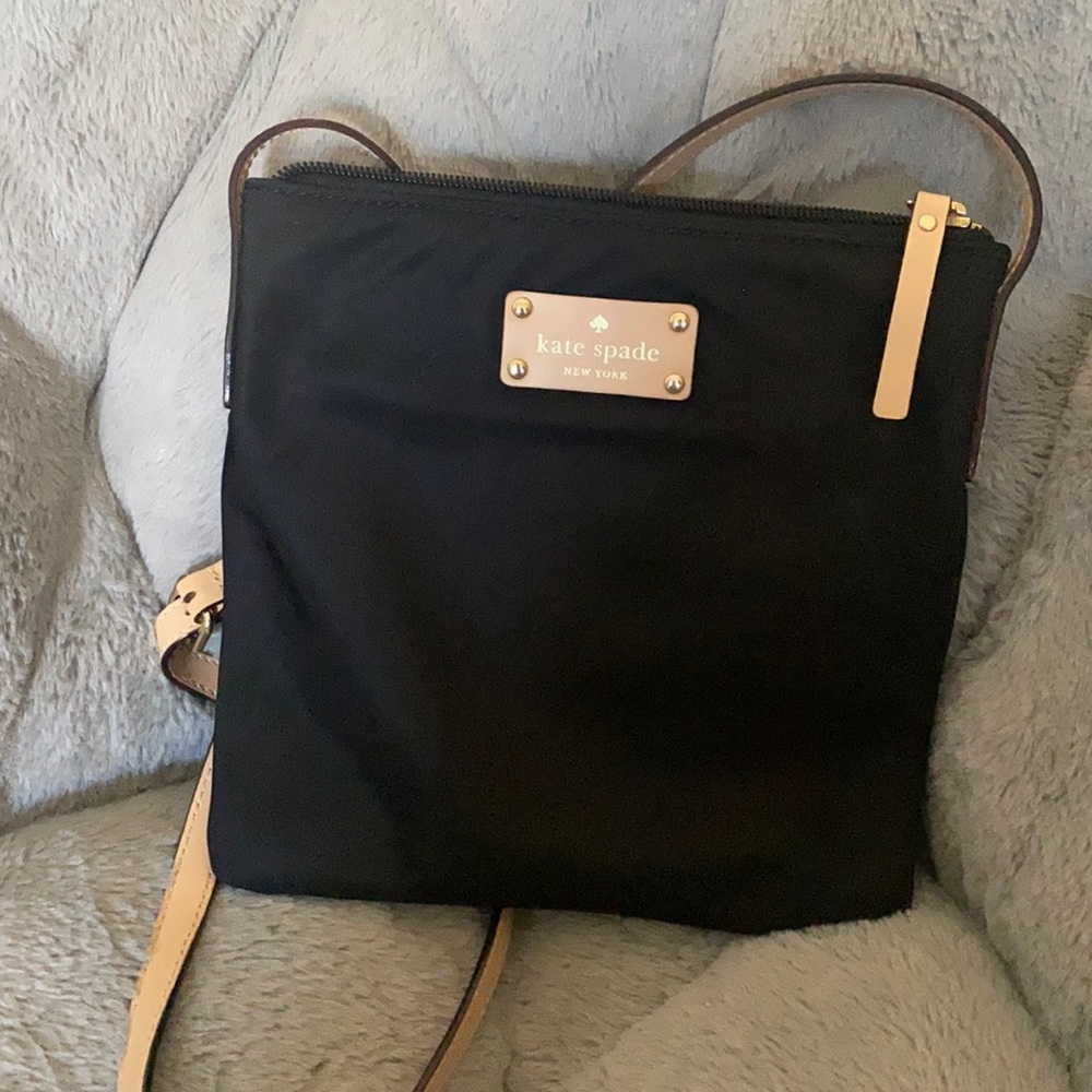 Black Kate Spade Crossbody🖤